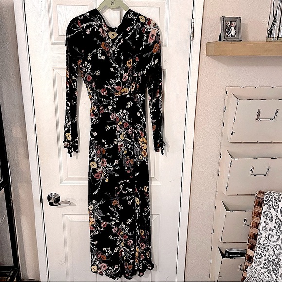 Band of Gypsies Long Flowy Floral Printed Long Sleeve Boho Midi Maxi Wrap Dress - Picture 1 of 12
